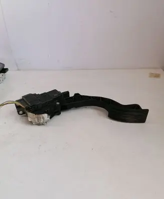 Ford Focus Accelerator throttle pedal 4M519F836AH 6PV00864101