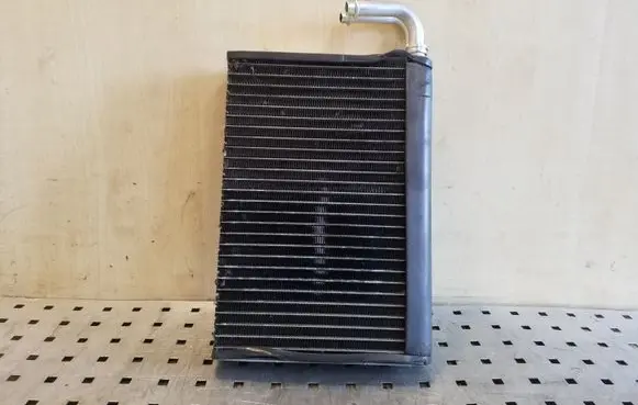 Air conditioning (A/C) radiator (interior)