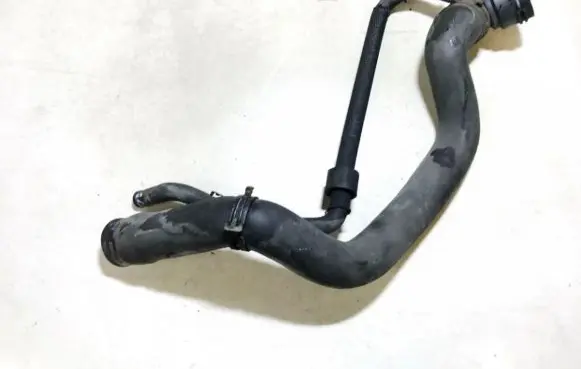Volkswagen PASSAT B6 Engine coolant pipe/hose 6q0122291e