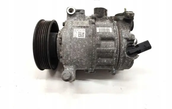 Volkswagen Golf VII Air conditioning (A/C) compressor (pump) 5Q0820803