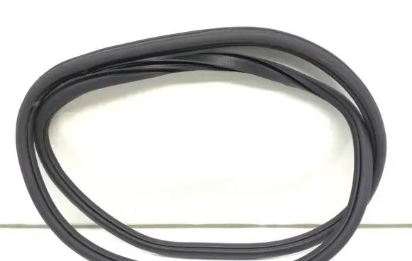 Volkswagen Cross Polo Rear door rubber seal (on body) 6r6857912