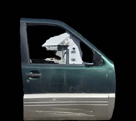 Nissan Terrano Front door