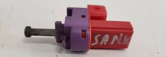 Clutch pedal sensor