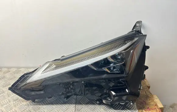 Lexus UX Headlight/headlamp