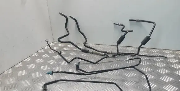 Brake vacuum hose/pipe