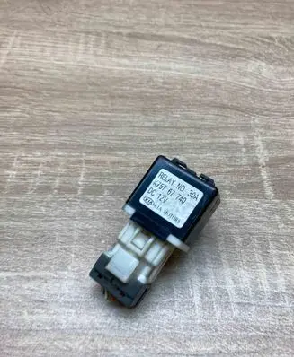 KIA Carnival Other relay K75767740 WITHPLUG