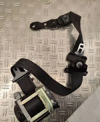 Volvo V60 Front seatbelt 616155800 012R0000