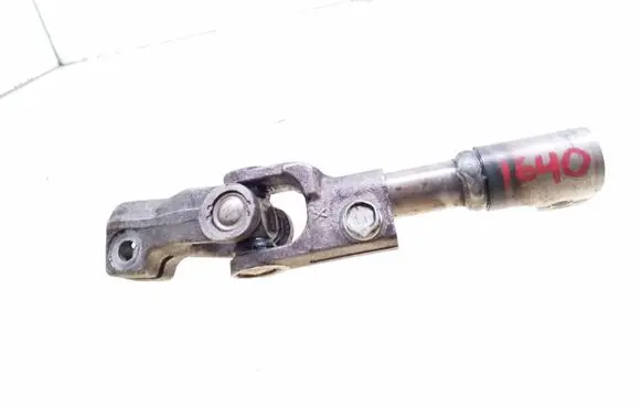 Toyota Avensis T250 Steering column universal joint