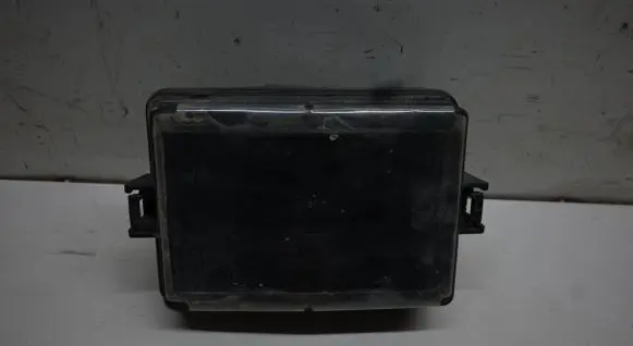 KIA Stonic Fuse box cover 