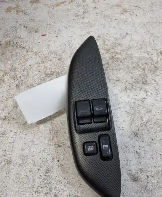 Toyota Yaris Electric window control switch