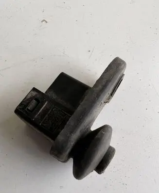 Mitsubishi Pajero Front door sensor coupe 