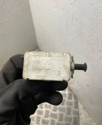 Chrysler Grand Voyager IV Brake pedal sensor switch 56045043ag