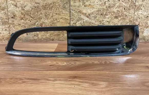 Opel Insignia A Front bumper lower grill 13238374 551004542