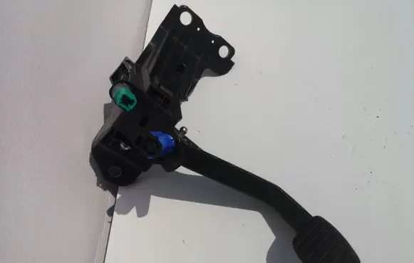 Renault Master III Brake pedal bracket assembly 