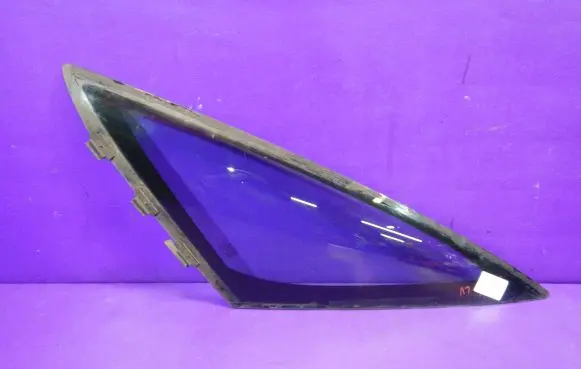 Rear side window