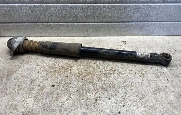 Volkswagen Golf III Rear shock absorber/damper 556268