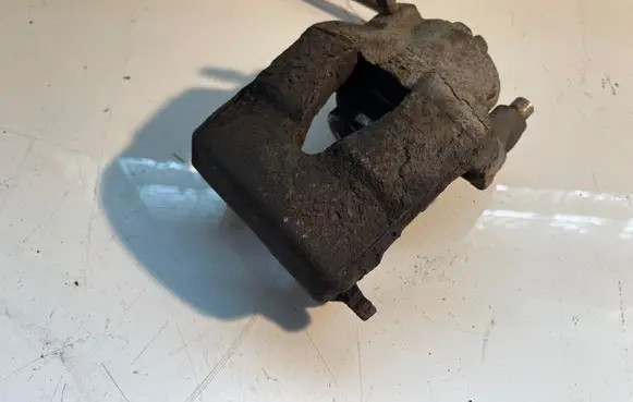 Skoda Yeti (5L) Front brake caliper