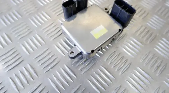 Lexus GS 250 350 300H 450H Coolant fan relay 8925730090 4993003550