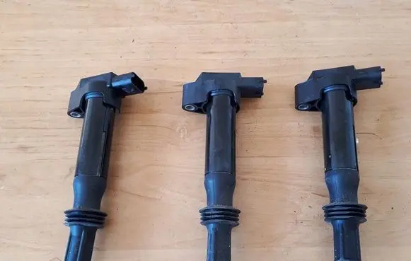 Peugeot 308 SW High voltage ignition coil 9675390980