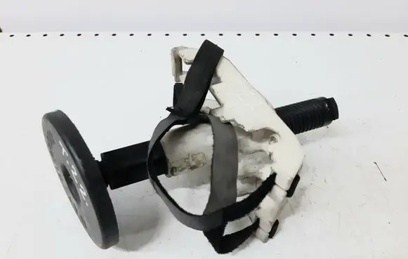 Volvo S60 Spare wheel mounting bracket 