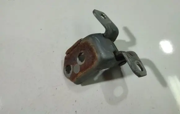 Mazda 3 I Front door upper hinge 