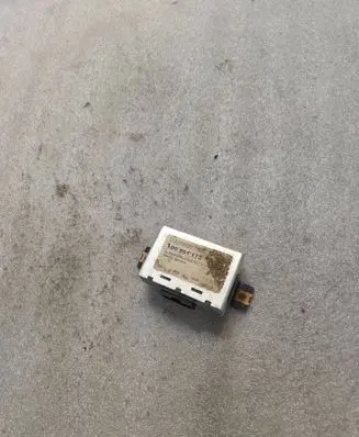 Audi A4 S4 B5 8D Alarm control unit/module 8D0951173