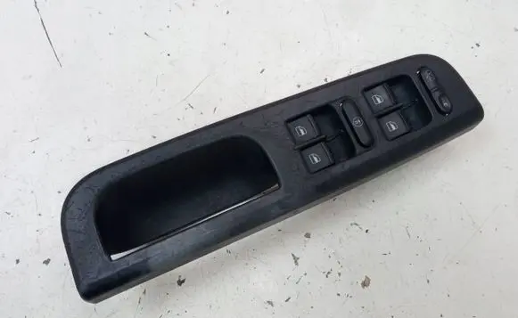 Volkswagen Golf III Quarter vent window switch 1J4959857