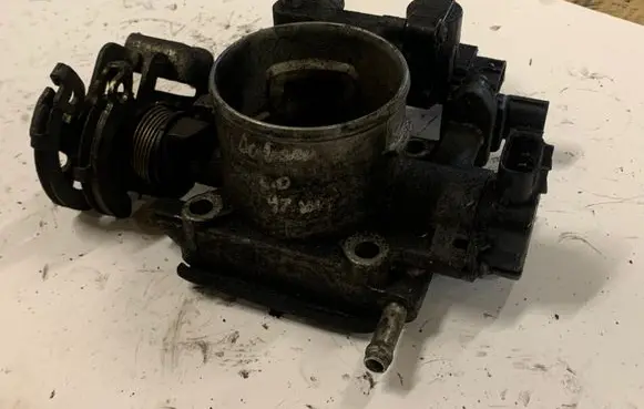 Subaru Forester SF Throttle valve 16114AA