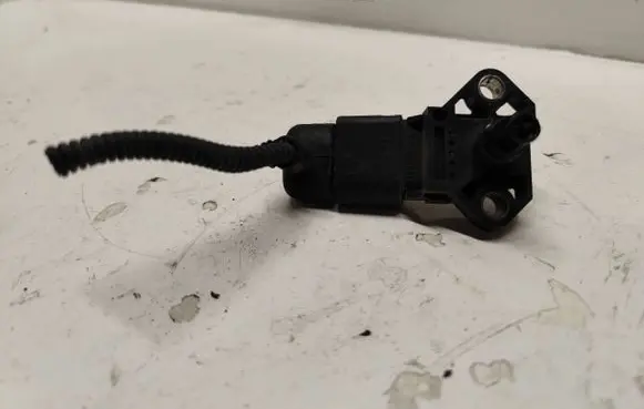Volkswagen Touareg I Air pressure sensor 0281002401 038906051C