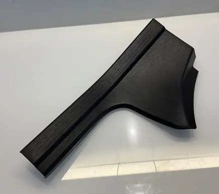 Mercedes-Benz E W212 Rear sill trim cover 2126860636 A2129003702
