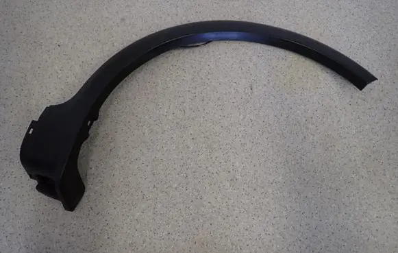 Suzuki SX4 Fender trim (molding) 