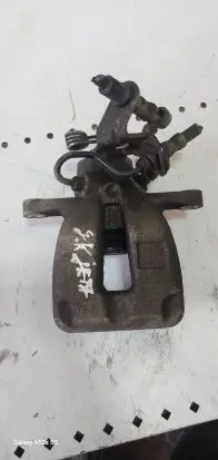 Volkswagen Jetta V Rear brake caliper