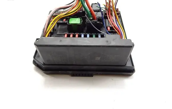 Nissan Qashqai Central body control module 284B7BB04A 4647189799 522792F07