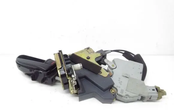 Subaru Forester SF Rear door lock