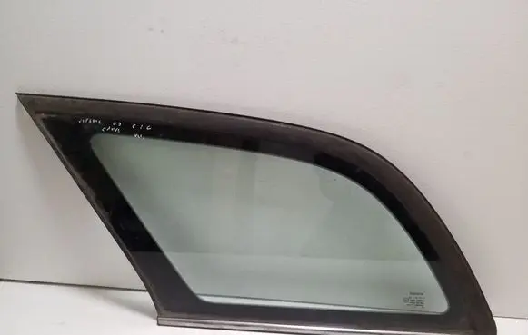 Toyota Avensis T250 Rear side window