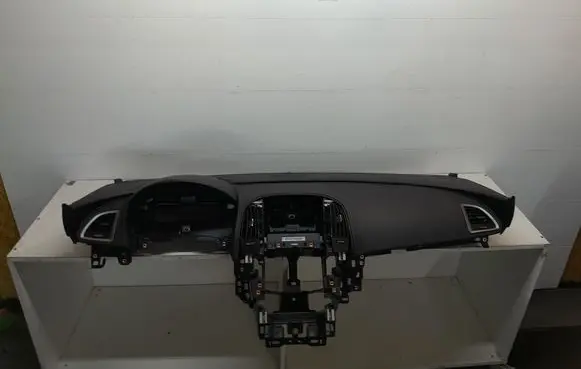 Opel Astra J Dashboard 13301067