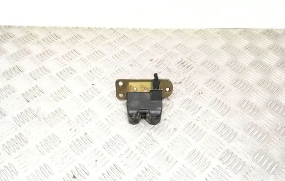 Mitsubishi Carisma Tailgate/trunk/boot lock/catch/latch