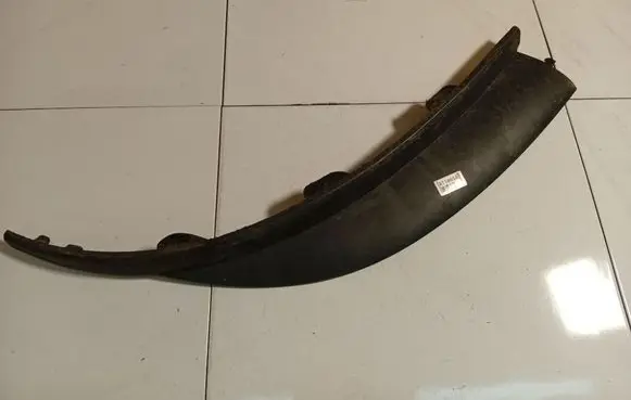 Opel Astra J Front bumper lip 13264406