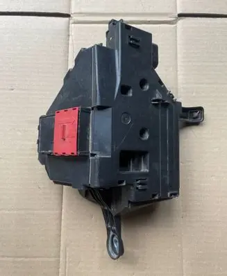 Mercedes-Benz C W205 Current control relay 2055401850