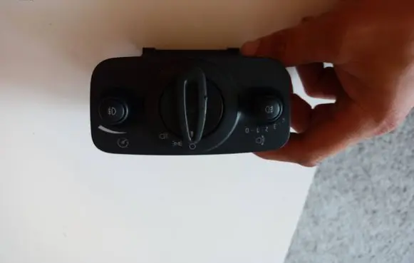 Ford Mondeo MK IV Light switch 8g9t13a024aa