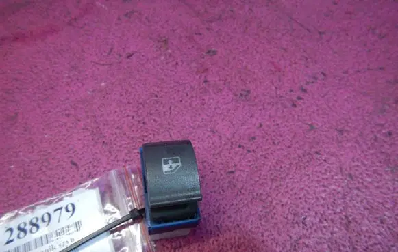 Fiat Idea Quarter vent window switch 