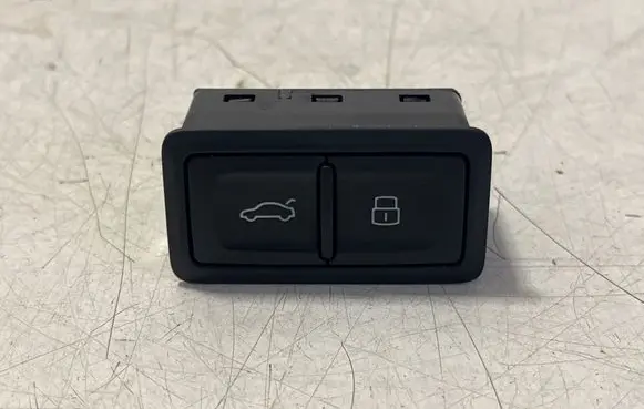 Audi Q7 4M Tailgate/boot open switch button 4G0959831D