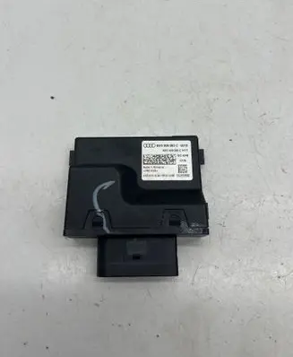 Audi A4 S4 B9 Fuel injection pump control unit/module 8W0906093C