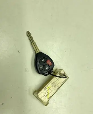 Toyota Camry Ignition key/card HY012BBY
