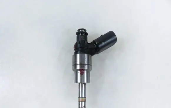 Seat Altea Fuel injector 06F906036