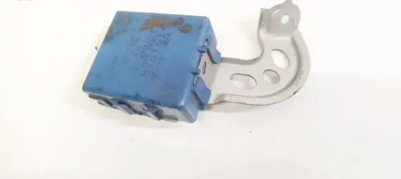 Toyota Yaris Door control unit/module 859800D050 85980-0D050