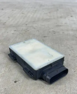 BMW 7 G11 G12 Blind spot module 6877835