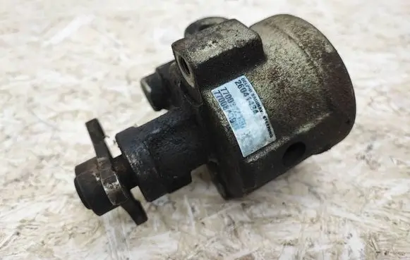 Mitsubishi Carisma Power steering pump 26041434 7700873911 7700877130