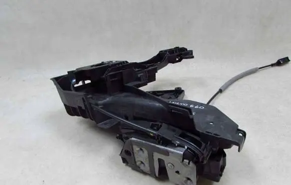 Volvo V60 Front door lock 31301740 55956