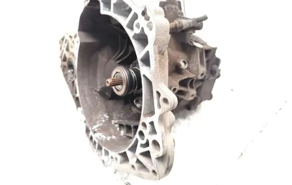 Manual 5 speed gearbox